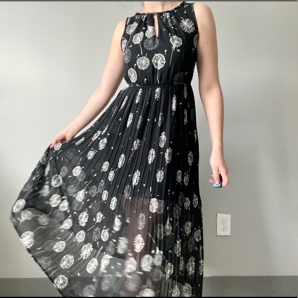 Madison Jules Dandelion Midi Dress